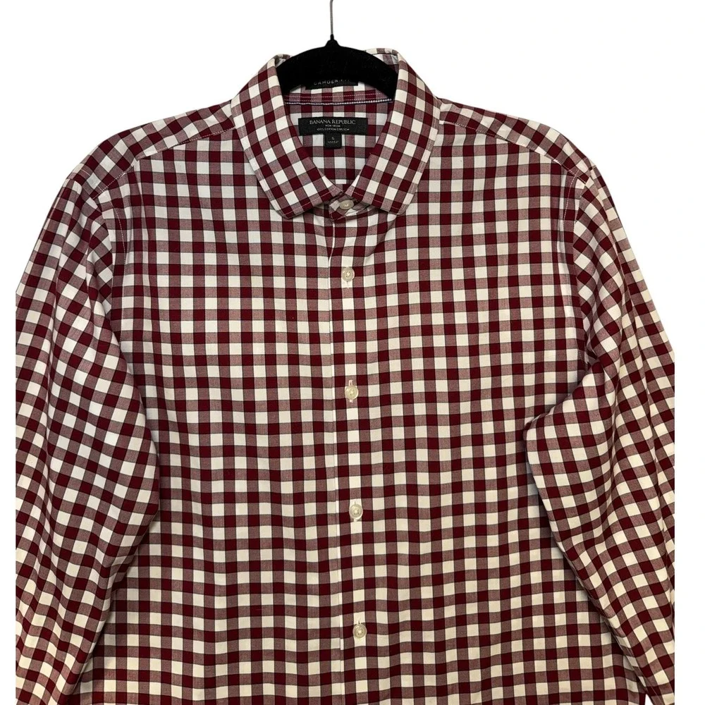 Banana Republic Camden Fit Non-Iron Gingham Shirt Mens Small Burgundy White
